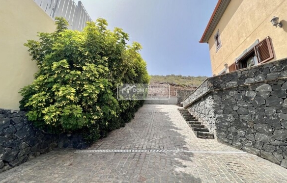 Imagen 4 de Casa-Chalet en Venta en Adeje Santa Cruz de Tenerife