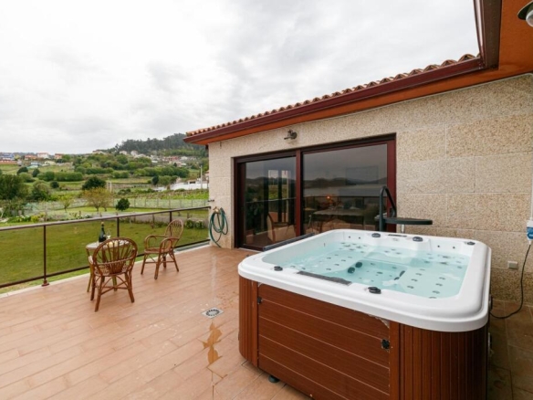 Imagen 4 de PRECIOSO CHALET EN PIEDRA DENTRO DE LA COMARCA DEL MORRAZO!!!!!!!!!