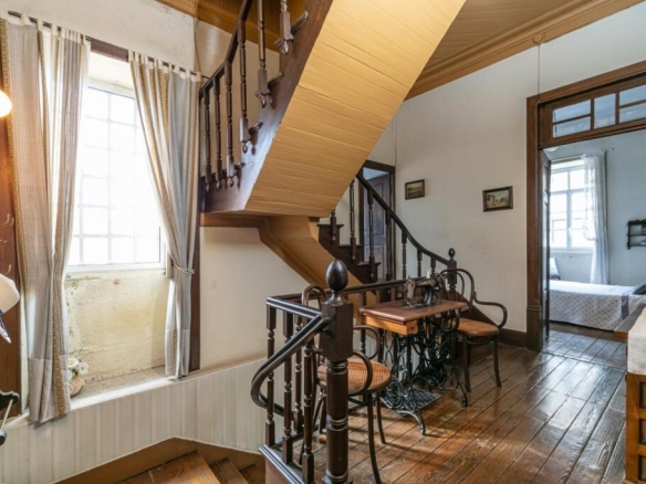 Imagen 2 de Casa de pueblo en la plaza de Tomiño