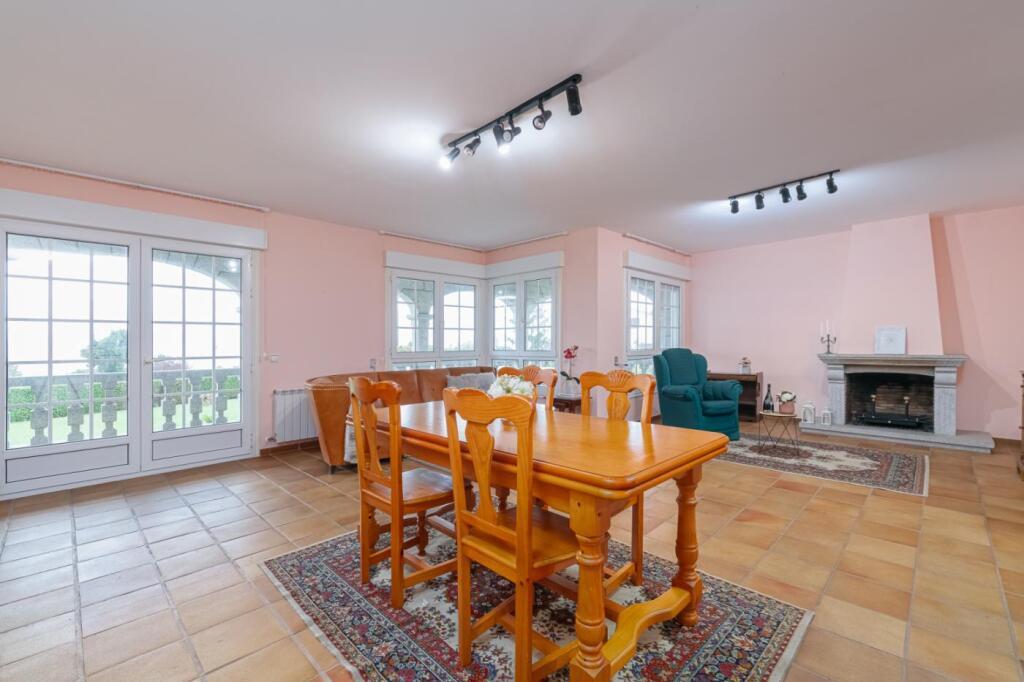 Imagen 4 de IMPRESIONANTE CHALET CON LAS MEJORES VISTAS AL MAR Imagen 4 de IMPRESIONANTE CHALET CON LAS MEJORES VISTAS AL MAR