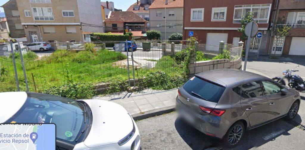 Imagen 3 de SOLAR EDIFICABLE CON PROYECTO PARA 13 VIVIENDAS. MOAÑA CENTRO.