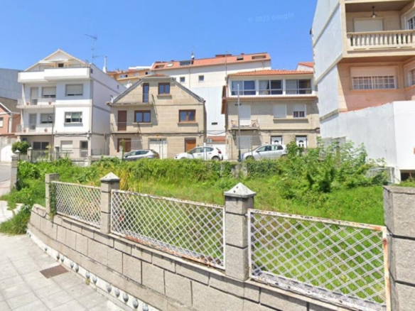 Imagen 4 de SOLAR EDIFICABLE CON PROYECTO PARA 13 VIVIENDAS. MOAÑA CENTRO.