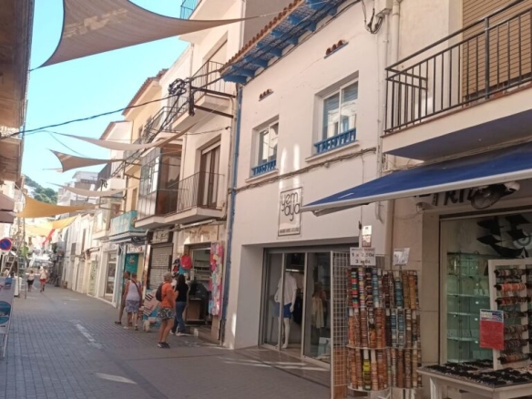 Imagen 2 de Edificio Viviendas en Venta en Estartit Girona