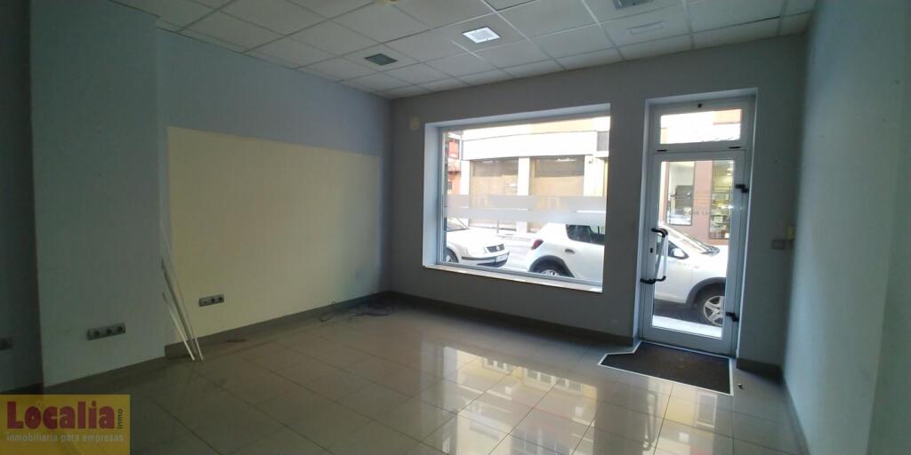 Imagen 3 de El local que buscas en Torrelavega