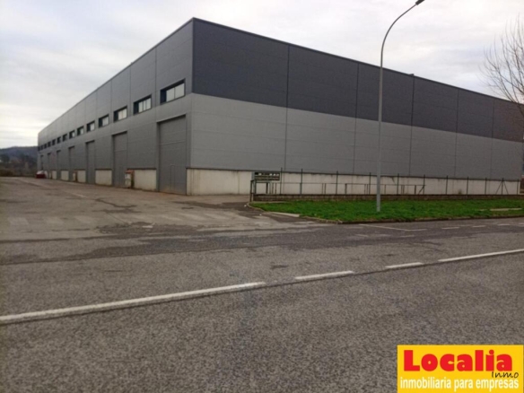 Imagen 1 de Naves en venta en Polígono de Barros - El Club del Propietario Imagen 1 de Naves en venta en Polígono de Barros