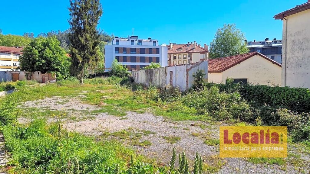 Imagen 2 de Solar para promoción en centro Cabezón de la Sal Imagen 2 de Solar para promoción en centro Cabezón de la Sal