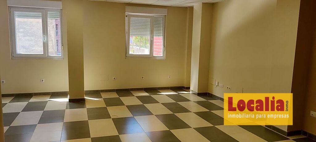 Imagen 3 de Oficina en edificio profesional en Torrelavega. Imagen 3 de Oficina en edificio profesional en Torrelavega.