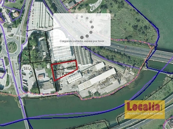 Imagen 3 de Amplia parcela para aparcar camiones en Astillero.