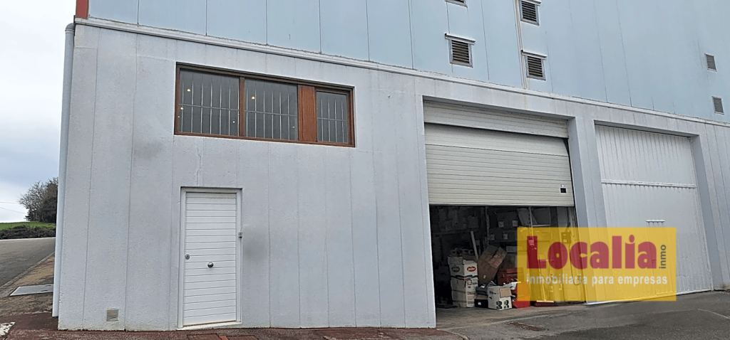 Imagen 3 de Nave Industrial en venta en Santa Cruz de Bezana de 310 m2