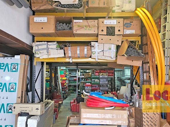 Imagen 1 de Nave Industrial en venta en Santa Cruz de Bezana de 310 m2