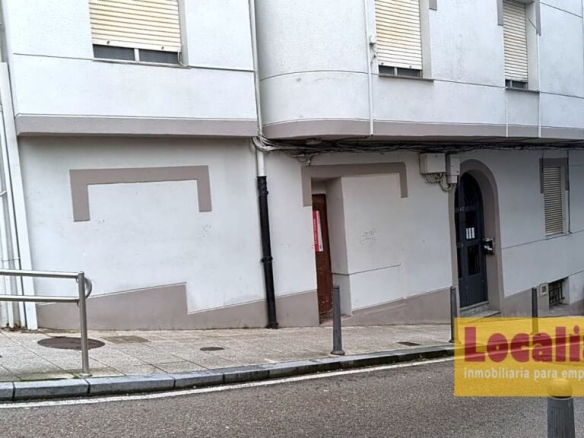 Imagen 3 de Local para reformar en el centro de Santander