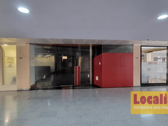 Imagen 3 de Amplias oficinas en el centro empresarial El Zoco