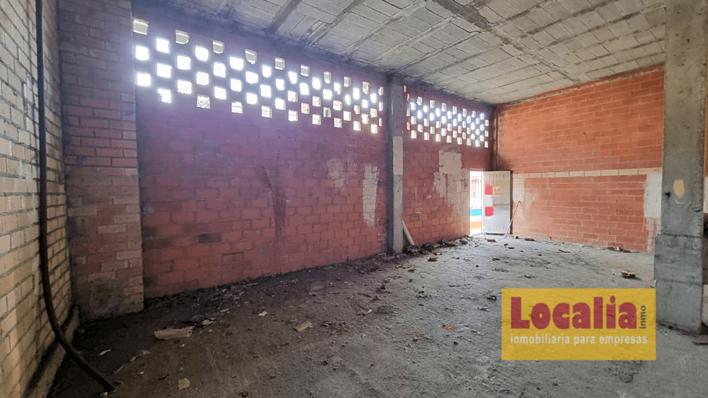 Imagen 4 de Local comercial en bruto en El Astillero