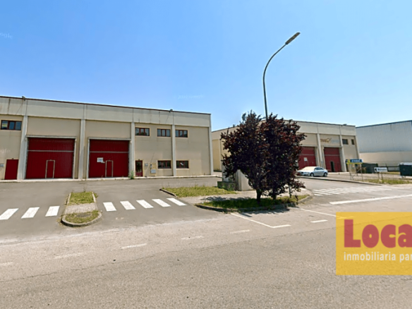 Imagen 2 de Nave industrial en Polígono de Barros