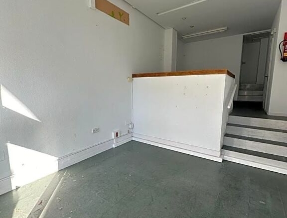 Imagen 1 de Local comercial en plaza mayor