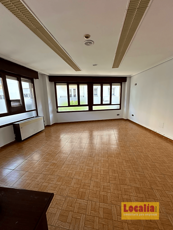 Imagen 2 de Oficinas en el centro de Torrelavega