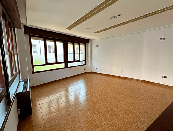 Imagen 1 de Oficinas en el centro de Torrelavega