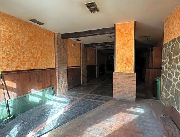 Imagen 2 de Local para inversión en el centro de Torrelavega