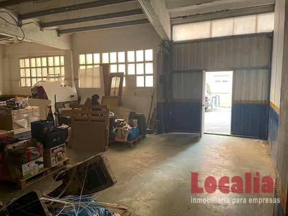 Imagen 4 de Local diáfano en céntrica calle de Santander.