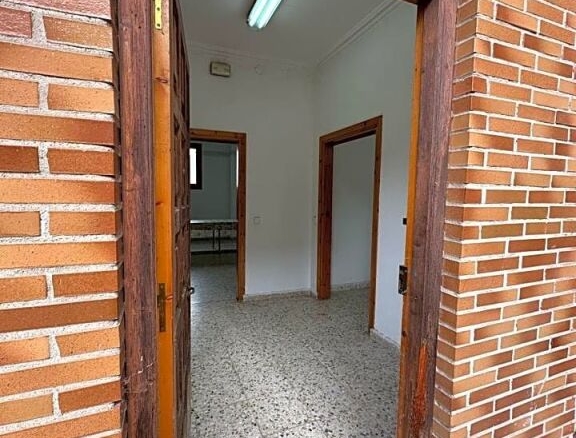 Imagen 2 de Local comercial en bajos en Santander