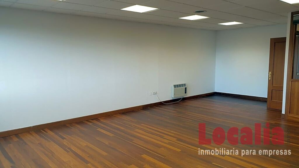 Imagen 3 de Amplia oficina de 95m² en Santander Imagen 3 de Amplia oficina de 95m² en Santander