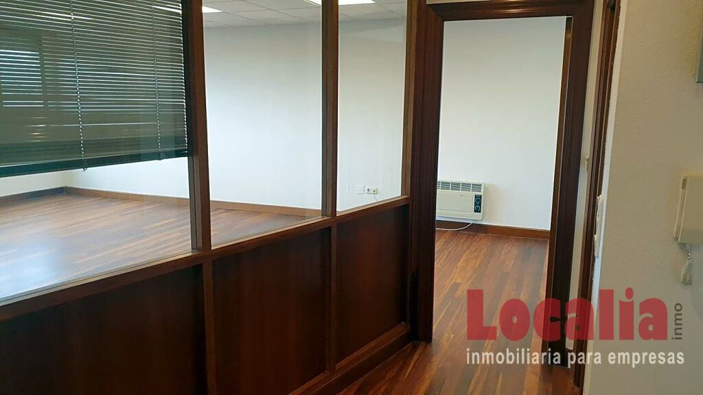 Imagen 4 de Amplia oficina de 95m² en Santander Imagen 4 de Amplia oficina de 95m² en Santander