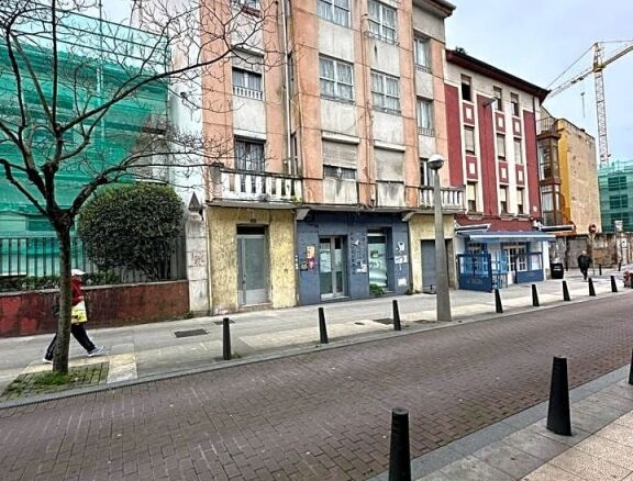 Imagen 2 de Oportunidad de Inversión: Edificio en Torrelavega