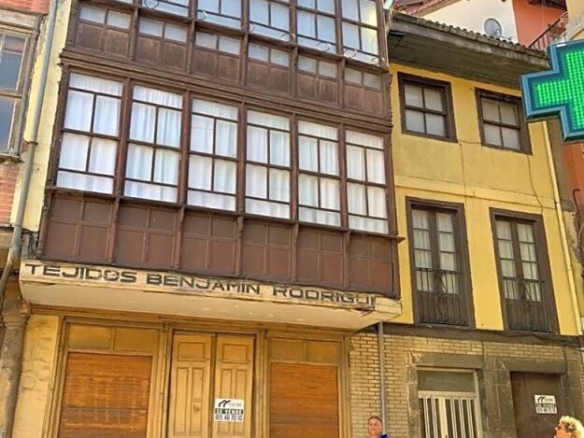 Imagen 3 de Oportunidad de inversión: Dos edificios en Potes