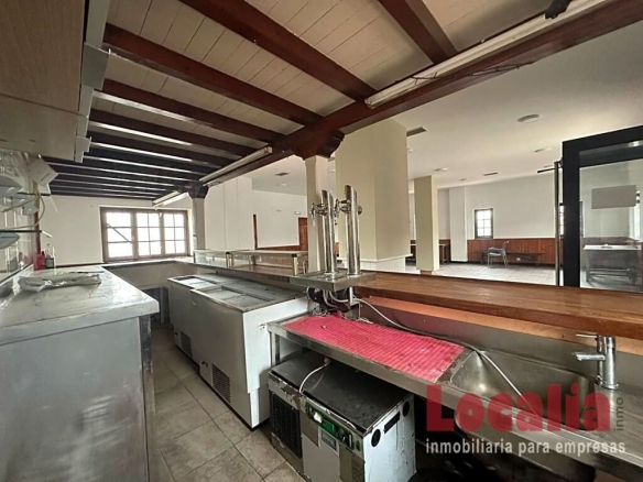 Imagen 3 de Espacioso Bar con salida de humos en Polanco