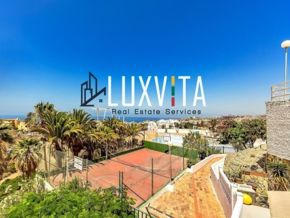 Imagen 2 de Apartamento dos dormitorios reformado en Atalaya Court