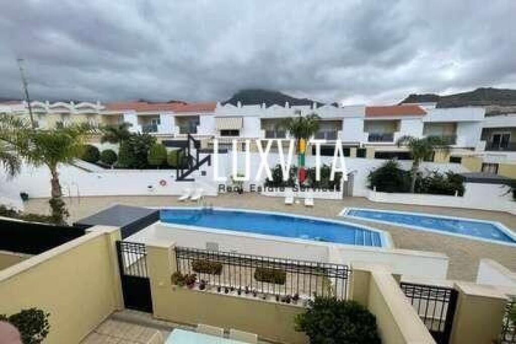 Imagen 3 de Chalet adosado en Oasis Fañabé cuatro dormitorios