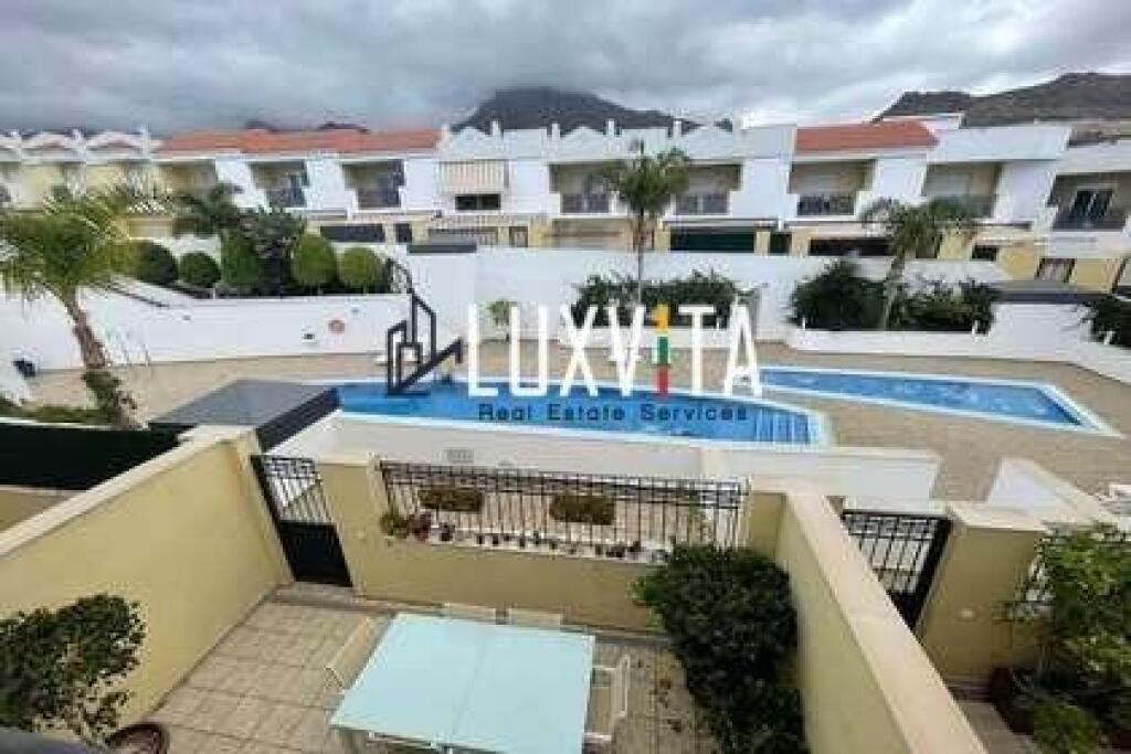 Imagen 4 de Chalet adosado en Oasis Fañabé cuatro dormitorios