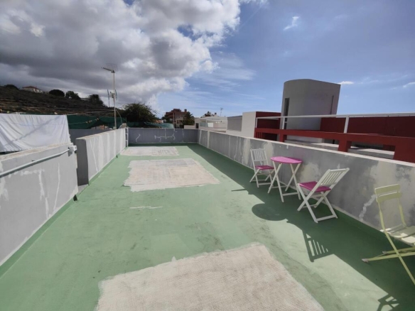 Imagen 2 de CASA DE PUEBLO DE CUATRO DORMITORIOS EN TIJOCO BAJO