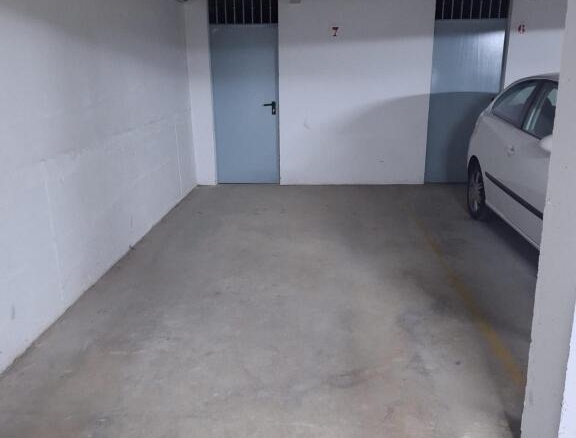 venta de 5 plazas de garaje en la zona del Instituto en Coria del Rio!!!