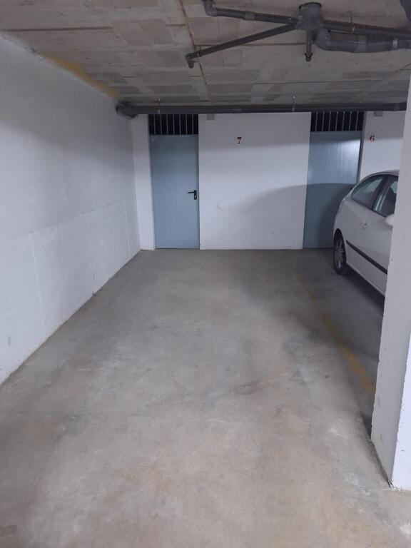 venta de 5 plazas de garaje en la zona del Instituto en Coria del Rio!!! venta de 5 plazas de garaje en la zona del Instituto en Coria del Rio!!!