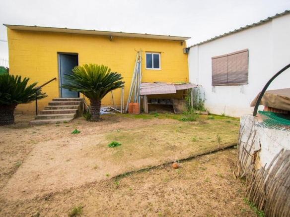 almacén y amplio garaje!!!!