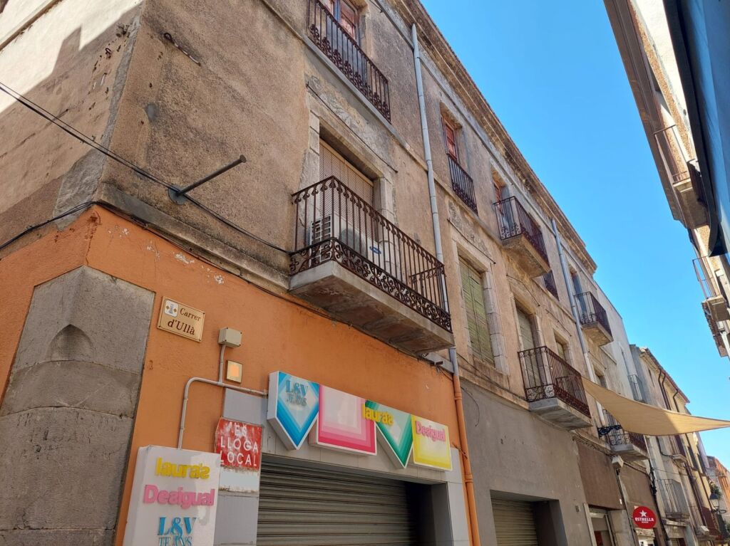 Imagen 4 de Edificio Viviendas en Venta en Torroella De Montgri Girona