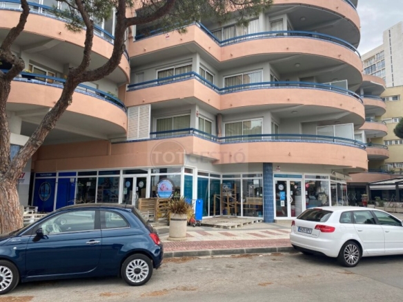 Imagen 2 de Local comercial en Venta en Castell Platja D Aro Girona