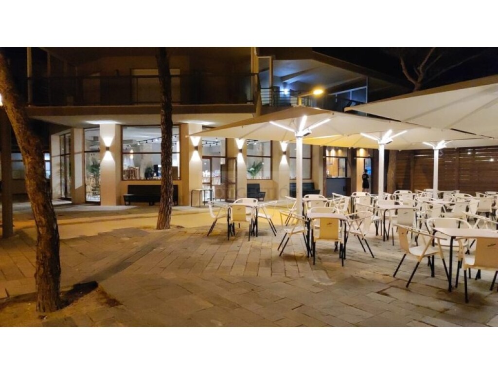 Imagen 4 de Local comercial en Alquiler en Castell Platja D Aro Girona