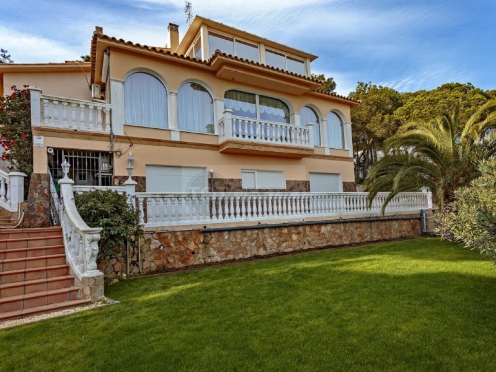 Imagen 2 de Casa-Chalet en Venta en Calonge Girona