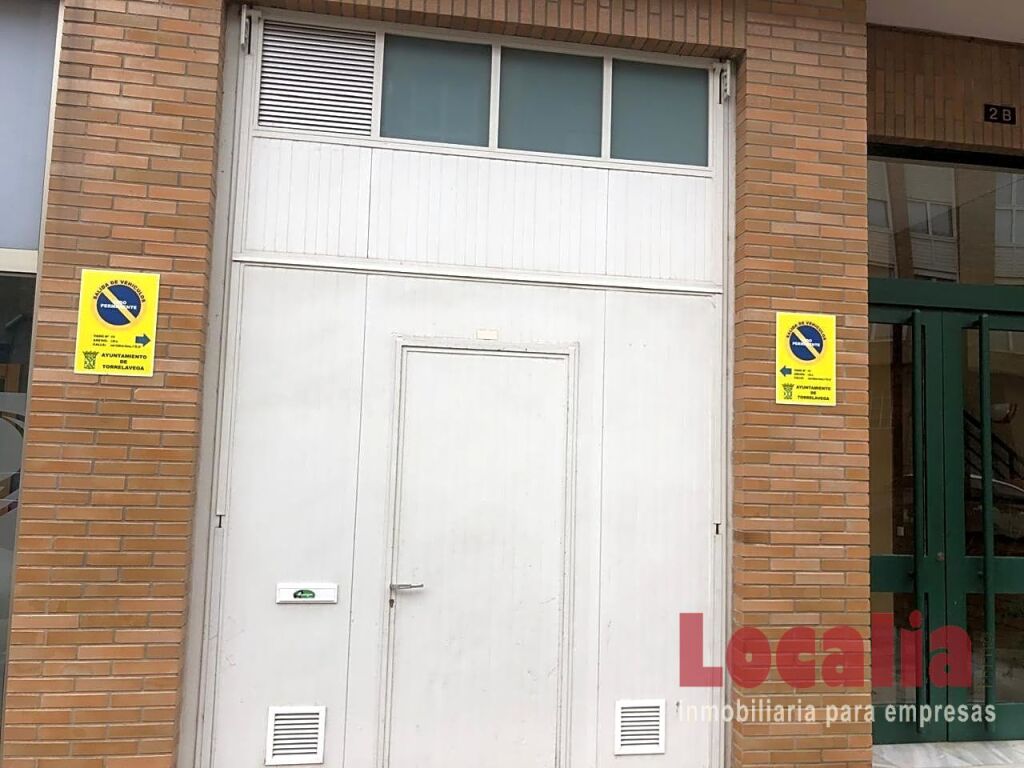 Imagen 2 de Local comercial para oficina en Torrelavega.