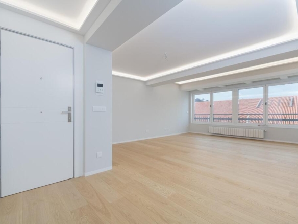 Imagen 4 de Lujoso Atico en el corazòn de Vigo.