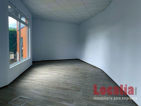 Imagen 4 de Local totalmente reformado en Renedo. Piélagos.