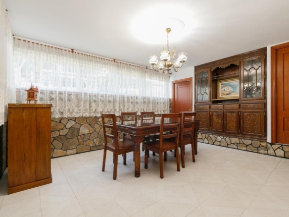 Imagen 3 de Vive frente al mar en una casa con 2 plantas de 110 m2 cada una con entradas independientes