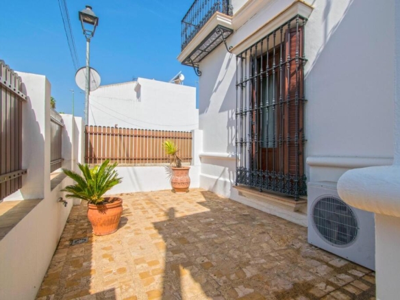 Imagen 2 de Precioso chalet independiente en Pilas!!!