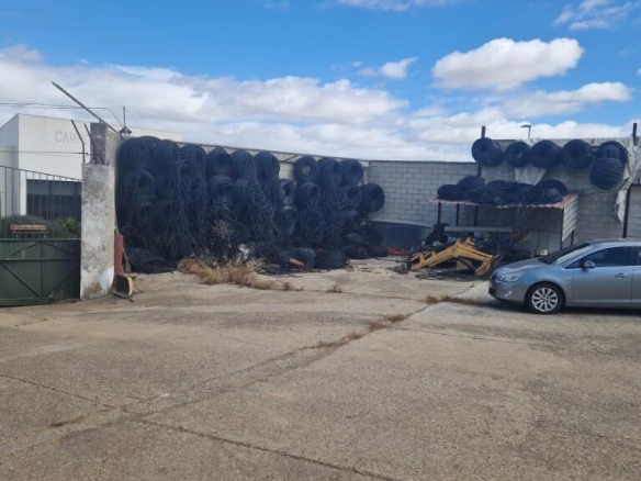 Imagen 3 de Estupendo terreno en Escacena del campo!!!