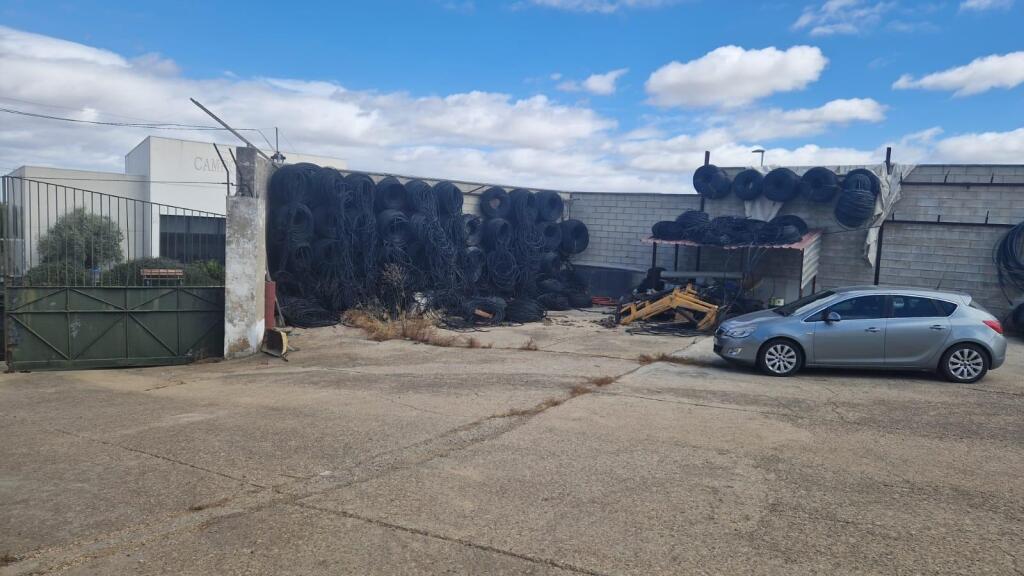 Imagen 3 de Estupendo terreno en Escacena del campo!!!