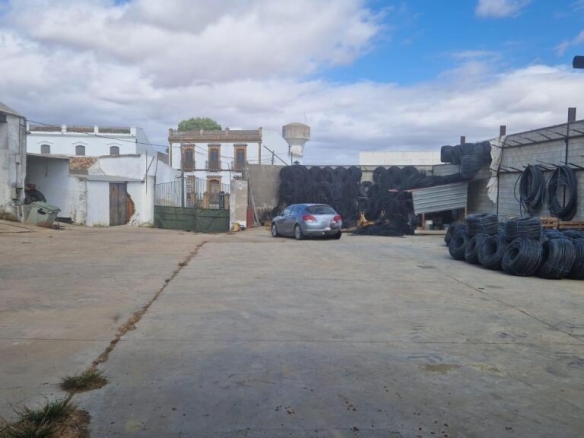 Imagen 1 de Estupendo terreno en Escacena del campo!!!