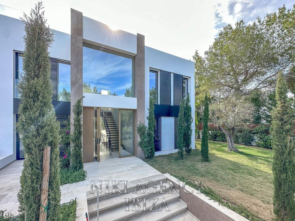 Imagen 3 de Casa-Chalet en Venta en Sant Josep De Sa Talaia Baleares Imagen 3 de Casa-Chalet en Venta en Sant Josep De Sa Talaia Baleares