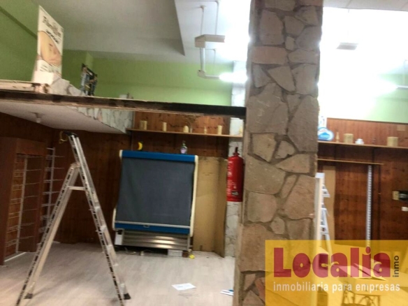 Imagen 4 de Amplio local de 360 metros en alquiler. Santander.